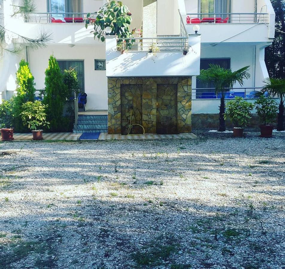 Aparthotel Vila Tufi Velipoje Exterior photo