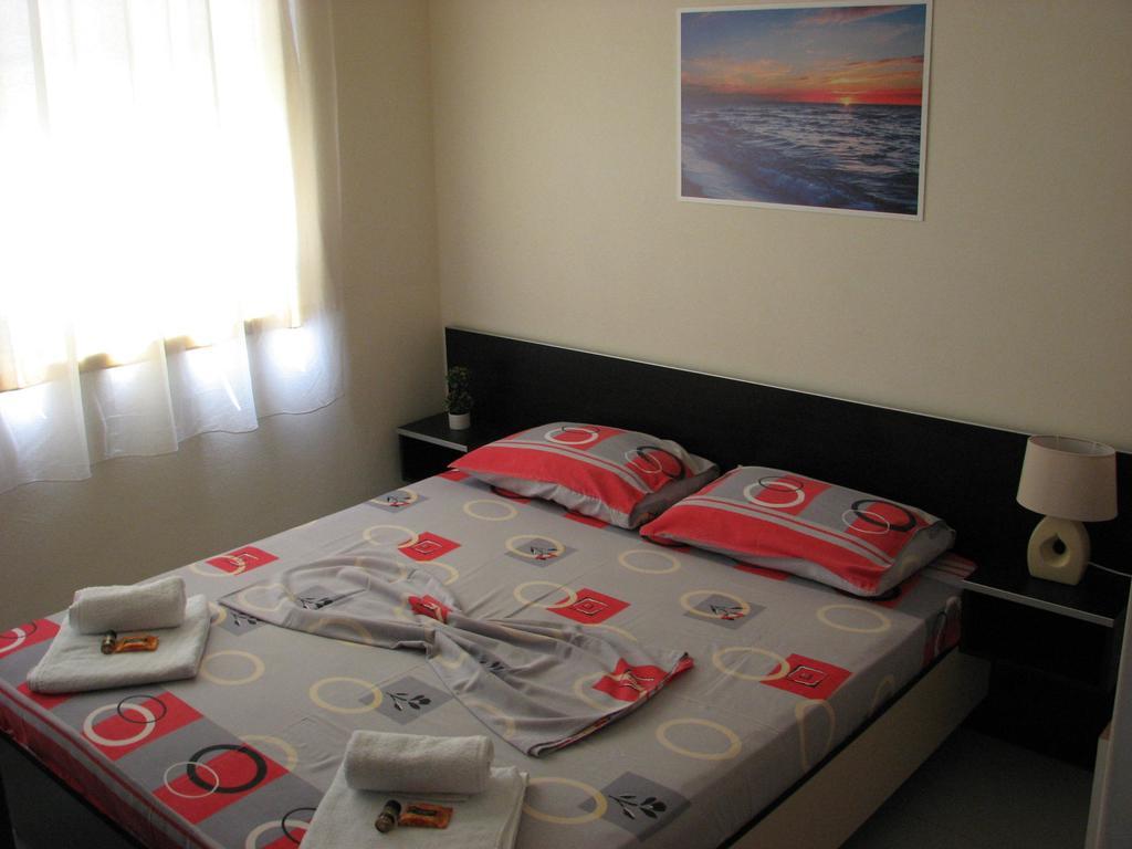 Aparthotel Vila Tufi Velipoje Exterior photo